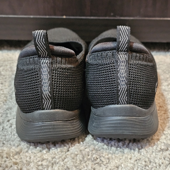 Wide Width Skechers Microburst Black Slip-On Flats (Size 8.5 W) - Picture 10 of 12